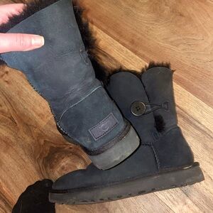 Bailey Button Uggs